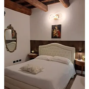 https://centro-storico-centralissimo-ed-elegante-appartamento-69mq.emilia-romagnahotels.net